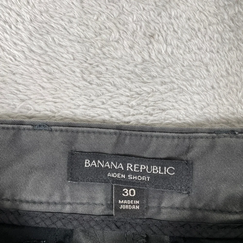 Banana Republic Aiden Short Mens 30 Gray Chino Cotton Stretch Casual Preppy Slim